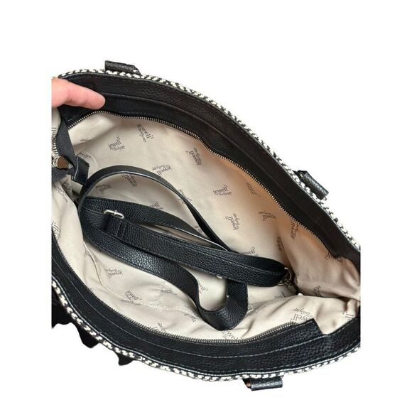 Black & White Geometric Handbag With Adjustable Strap & Inner Pockets - Picture 13 of 14